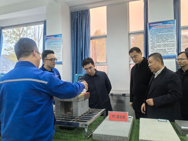 古小冬督導(dǎo)調(diào)研工業(yè)經(jīng)濟(jì)運(yùn)行與城市生活垃圾經(jīng)營(yíng)服務(wù)工作